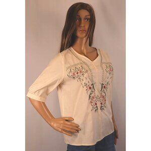 Jin Yishang By Women's Cream Embroidered Blouse‎ Size Medium